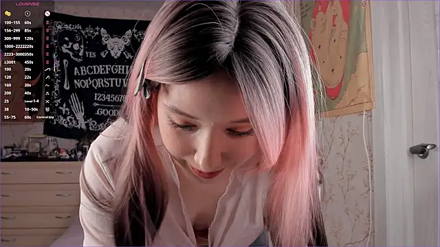 CutiePatoootie online show from October 4, 2025, 8:54 pm