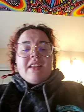 Snapshot of nuttiebuddy1 chatting on October 4, 2025, 7:37 pm nuttiebuddy1 online show from October 4, 2025, 7:37 pm