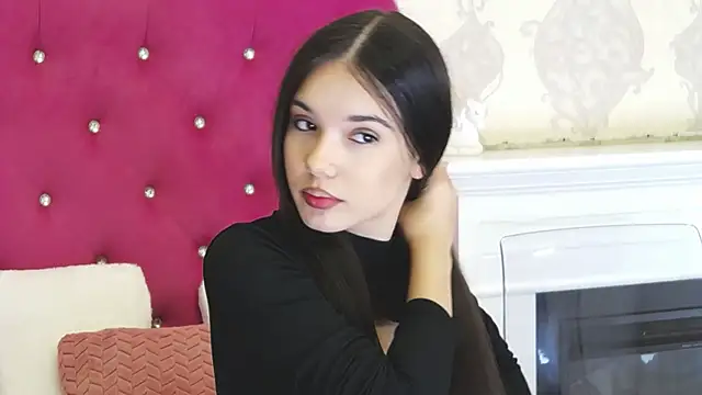 Snapshot of AlexisDevine chatting on February 11, 2026, 5:18 am AlexisDevine online show from February 11, 2026, 5:18 am