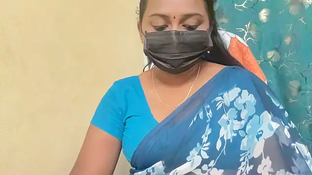 Pavani-Sexy online show from May 23, 2026, 6:12 am