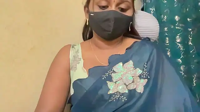 Pavani-Sexy online show from May 27, 2026, 7:10 pm