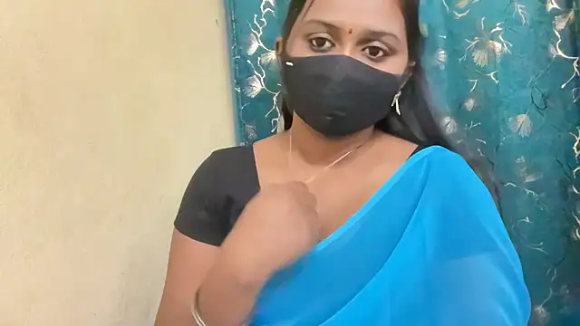 Pavani-Sexy online show from April 29, 2026, 6:36 pm