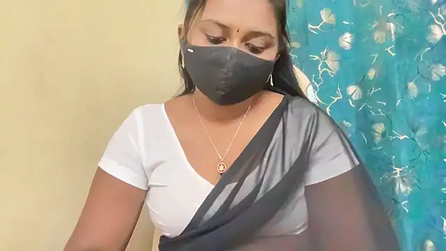 Pavani-Sexy online show from May 7, 2026, 6:44 pm
