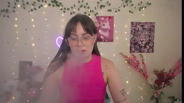 Amanda Bright  online show from June 20, 2026, 7:46 am