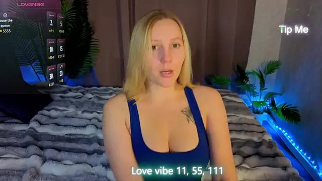 Snapshot of Anna_Chelsea chatting on May 18, 2026, 1:06 am Anna Chelsea online show from May 18, 2026, 1:06 am