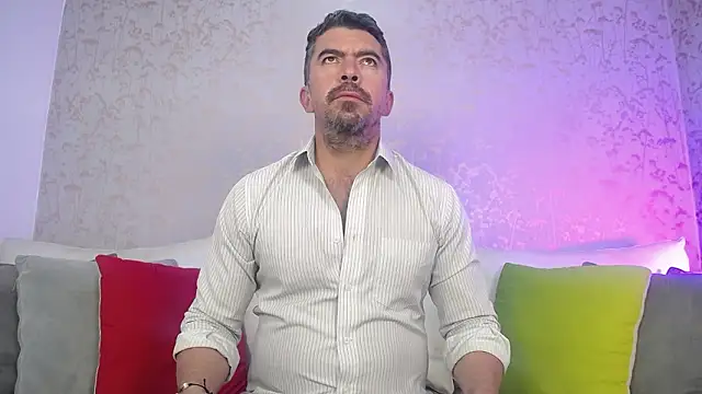 Snapshot of JuanKFit_45 chatting on February 5, 2026, 4:08 am JuanKFit 45 online show from February 5, 2026, 4:08 am