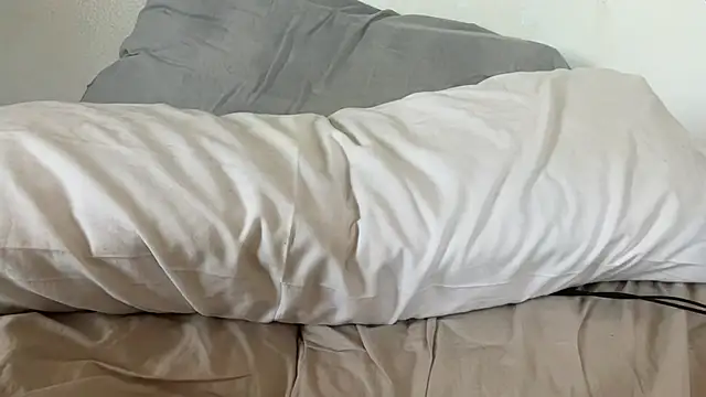 tony8miami online show from October 23, 2025, 12:04 pm