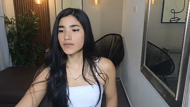 Lia Mar  online show from October 17, 2025, 6:10 pm