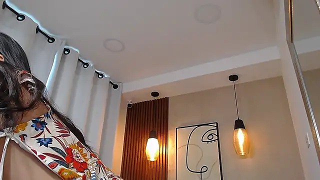 Snapshot of Lia_Mar_ chatting on May 2, 2026, 6:57 pm Lia Mar online show from May 2, 2026, 6:57 pm
