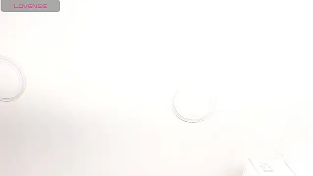 Lia Mar  online show from October 31, 2025, 6:04 pm