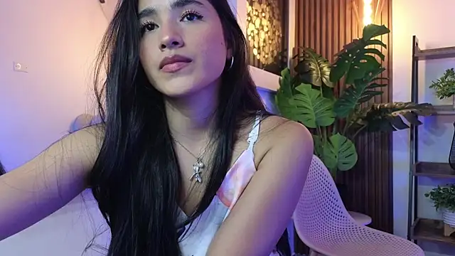 Snapshot of Lia_Mar_ chatting on October 7, 2025, 6:20 pm Lia Mar online show from October 7, 2025, 6:20 pm