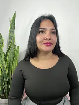 meli  brown online show from May 18, 2026, 4:07 am