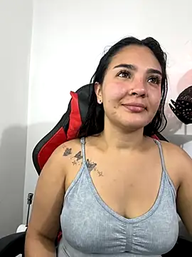 Snapshot of meli__brown chatting on November 21, 2025, 3:49 am meli brown online show from November 21, 2025, 3:49 am