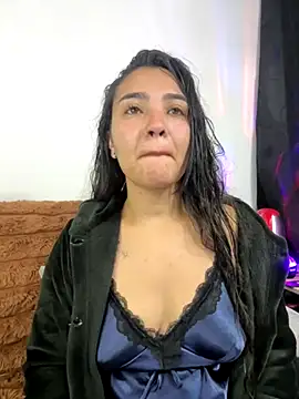 Snapshot of meli__brown chatting on November 25, 2025, 4:02 am meli brown online show from November 25, 2025, 4:02 am