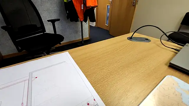 Oorse1966 online show from November 5, 2025, 12:08 pm