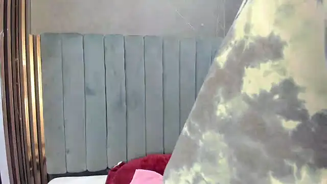 Snapshot of _Hannah_Hot chatting on February 6, 2026, 1:34 am Hannah Hot online show from February 6, 2026, 1:34 am