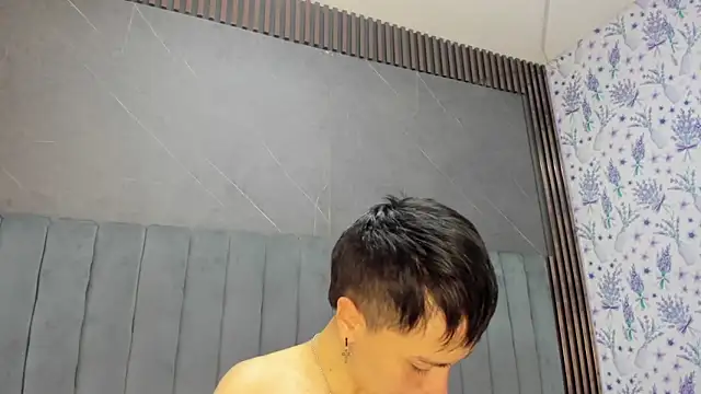  Hannah Hot online show from December 21, 2025, 2:57 am