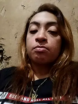 shanell saenz online show from November 14, 2025, 2:48 am