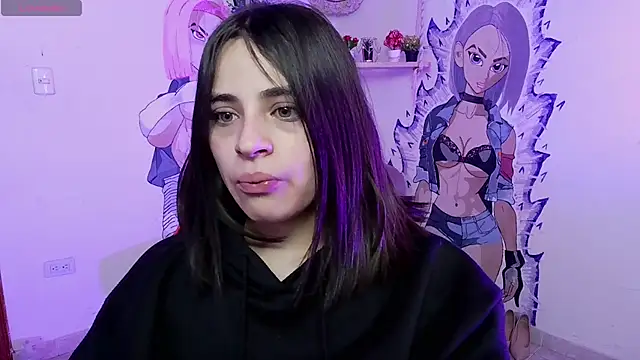 sofi lara28 online show from December 14, 2025, 2:22 pm