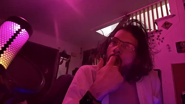 MasterDaddyCool online show from November 17, 2025, 4:05 am