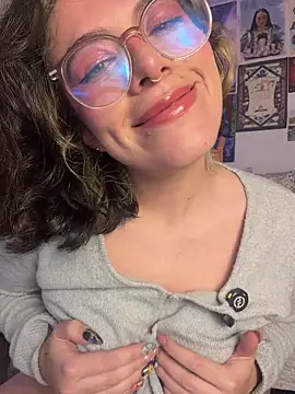 Katheerine online show from April 13, 2026, 2:15 am