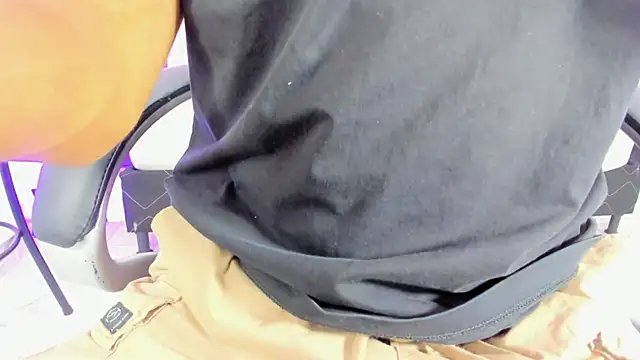 Ricky Owens1 online show from October 28, 2025, 8:41 pm