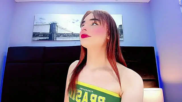 Valeria Rouss online show from November 7, 2025, 1:04 pm