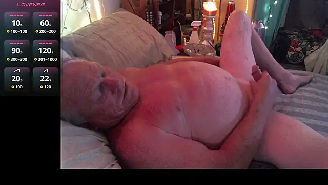 Snapshot of Pussyeat2please chatting on March 2, 2026, 11:50 am Pussyeat2please online show from March 2, 2026, 11:50 am