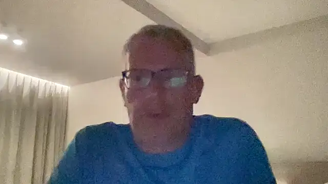 Snapshot of choupipat1 chatting on April 30, 2026, 10:03 pm choupipat1 online show from April 30, 2026, 10:03 pm