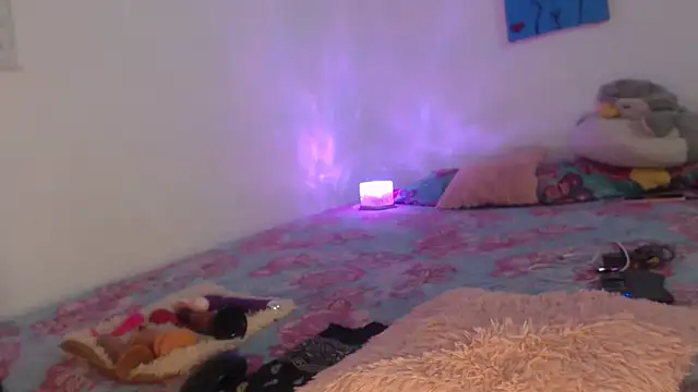 Snapshot of Victoria_new chatting on October 29, 2025, 2:32 am Victoria new online show from October 29, 2025, 2:32 am