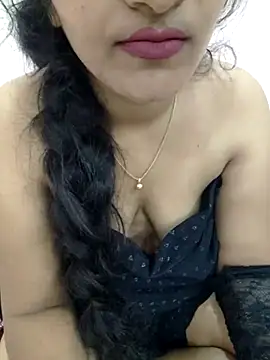 Snapshot of ammu_tlugu chatting on October 9, 2025, 4:18 pm ammu tlugu online show from October 9, 2025, 4:18 pm