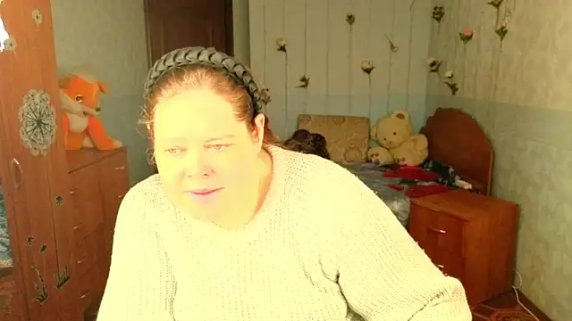 Audrey Aura online show from November 25, 2025, 5:30 am