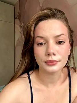 Snapshot of Rosie_Holmes_ chatting on September 26, 2025, 5:14 am Rosie Holmes online show from September 26, 2025, 5:14 am