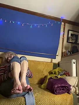 ladyboatlady online show from December 16, 2025, 7:51 pm