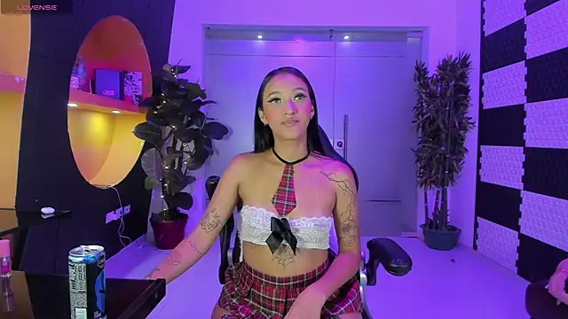 SamantaKane online show from October 16, 2025, 3:37 am