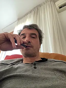 Snapshot of sasatimido chatting on May 23, 2026, 6:34 am sasatimido online show from May 23, 2026, 6:34 am