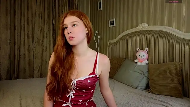Snapshot of Juuulia_ chatting on September 27, 2025, 2:45 pm Juuulia online show from September 27, 2025, 2:45 pm