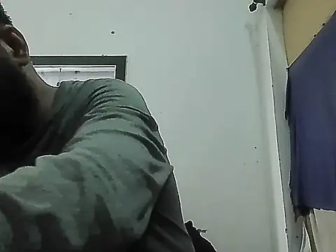 Dollseye online show from November 27, 2025, 12:49 pm