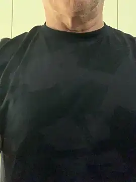 Snapshot of MARCO_NI chatting on March 24, 2026, 10:32 pm MARCO NI online show from March 24, 2026, 10:32 pm