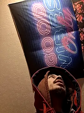 Snapshot of MeTazty294 chatting on November 28, 2025, 12:44 am MeTazty294 online show from November 28, 2025, 12:44 am