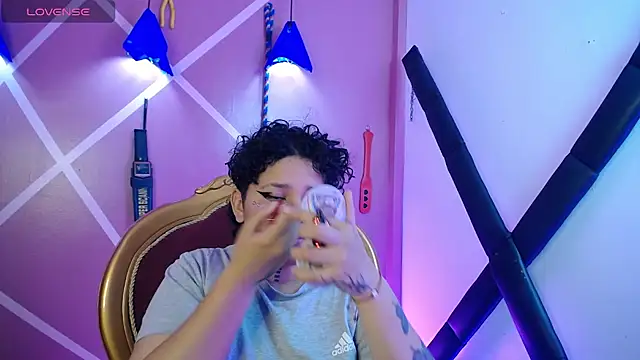 Milaanddalia online show from September 10, 2025, 6:18 pm