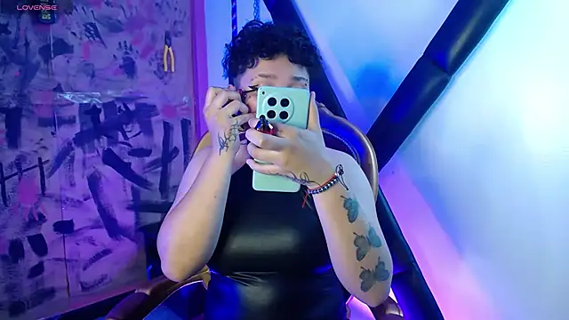 Milaanddalia online show from September 22, 2025, 9:21 pm