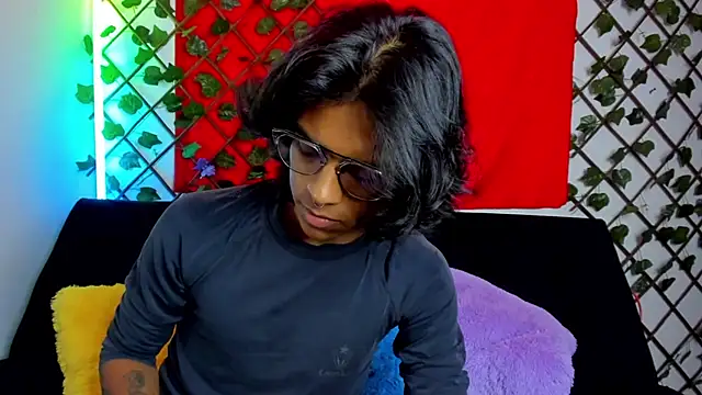 Snapshot of dreyk20 chatting on July 3, 2026, 4:57 pm dreyk20 online show from July 3, 2026, 4:57 pm