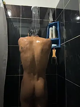 dreyk20 online show from April 2, 2026, 8:04 pm