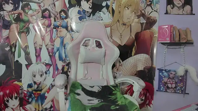 Kylie Moan online show from October 14, 2025, 4:13 am