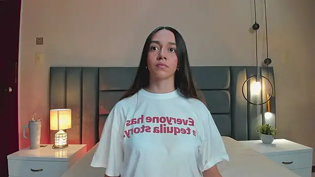 Snapshot of IremLee_ chatting on September 25, 2025, 9:21 pm IremLee  online show from September 25, 2025, 9:21 pm