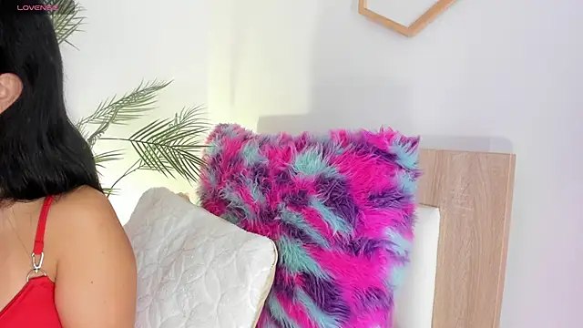 Hadid Jimenez  online show from November 21, 2025, 7:46 pm