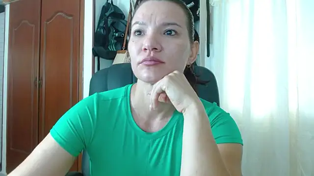 Snapshot of BriggiteSkyAngels chatting on November 16, 2025, 11:04 am BriggiteSkyAngels online show from November 16, 2025, 11:04 am