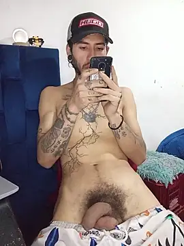Snapshot of Tattoboy19cm chatting on June 30, 2026, 5:13 pm Tattoboy19cm online show from June 30, 2026, 5:13 pm