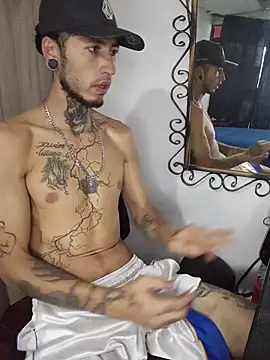 Tattoboy19cm online show from May 19, 2026, 10:39 pm
